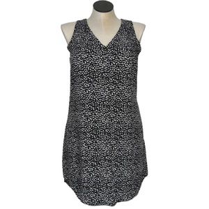 Sleeveless V Neck Shift Dress